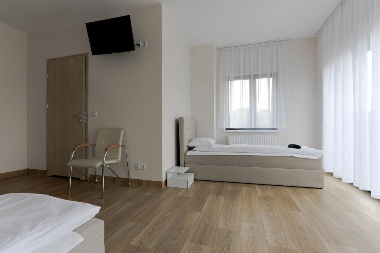 Hostel Pawilon Sportowo Turystyczny Kalwarianka Kalwaria Zebrzydowska Exteriér fotografie