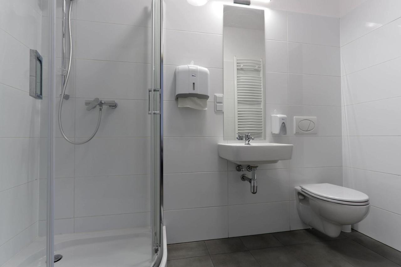 Hostel Pawilon Sportowo Turystyczny Kalwarianka Kalwaria Zebrzydowska Exteriér fotografie